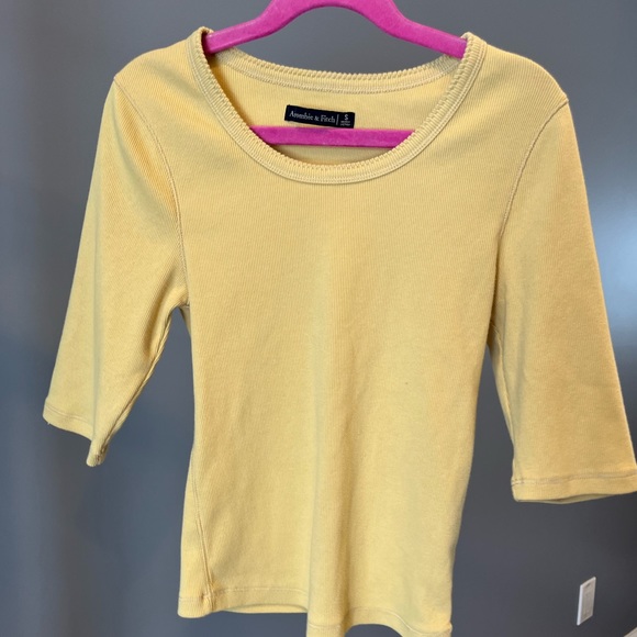 FREE GIFT with Abercrombie & Fitch Waterfall Cardigan - Picture 8 of 11